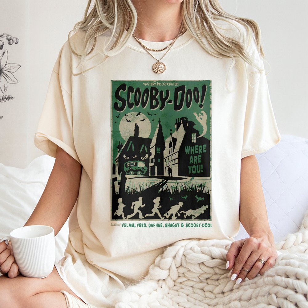 Mystery Gang Halloween T-Shirt | Retro Cartoon Haunted House Graphic | 100% Cotton Premium Tee | Nostalgic Pop Culture Gift f